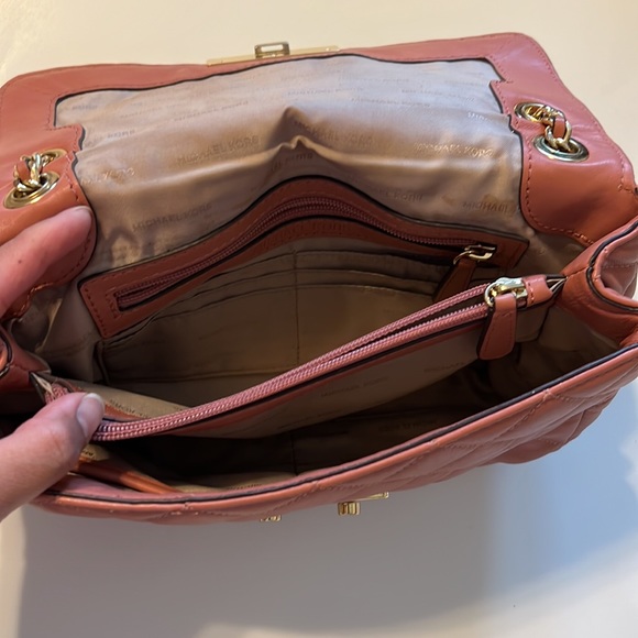 Michael Kors Sloan Quilted Mauve Bag - Picture 9 of 15